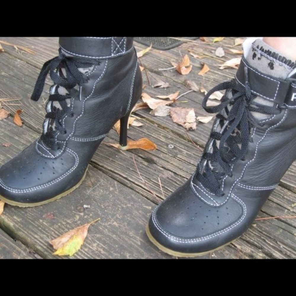 Reaction 5 1/2 Heeled Tennis Shoes Uptown Leather Upper Fabric Lining Synthetic
